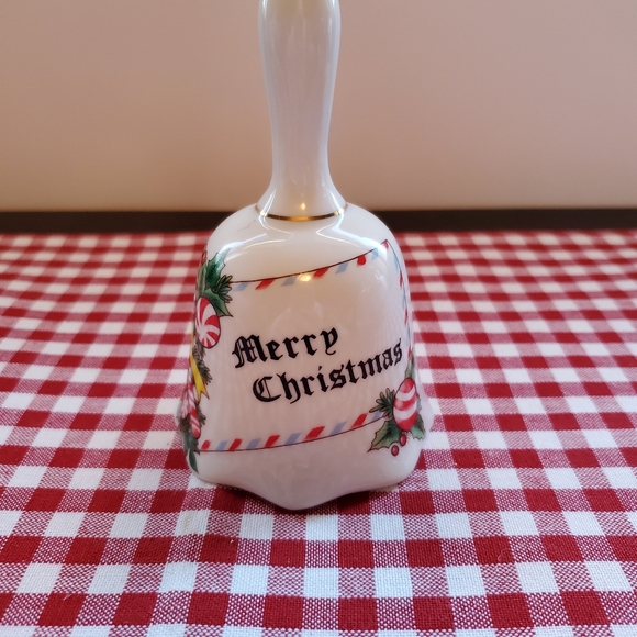 Brinn's Porcelain Christmas Bells - Picture 4 of 9
